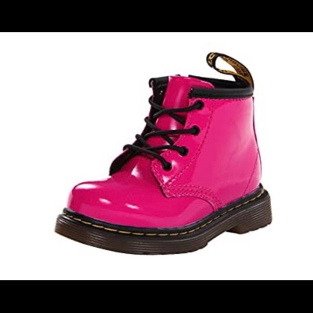 Dr. Martens Girls 1460 I size 4c